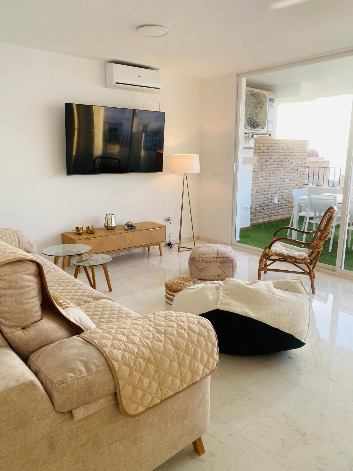 Jardines De Adnania En Marina Del Este Con Vista Al Mar Ada La Herradura  Dış mekan fotoğraf